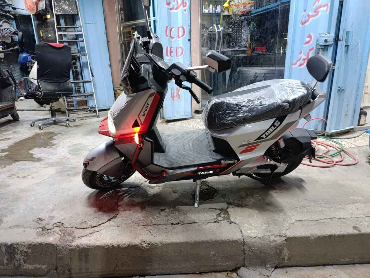 دراجه شحن شركه تانك (ريان ) t73
6 باتري مسطره 
سرعه ٦٥ 
مسافه ٨٠ 
بصمه 
ملف ٢٠٠٠
نظام abs 
للاستفسار ***********
