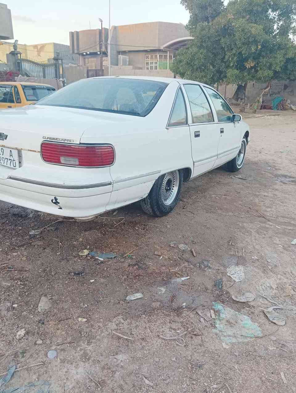 السلام عليكم شباب سياره للبيع دولفيبن موديل 92كهربايات كله شغال تخم تاير جديد رقم انكليزي كربلاء سنويه ال28 خصوصي بسمي السياره خير من الله السعر 27وبيه مجال كير مكينه البلاديه مكاني بابل مامتواجد على الفيس هذا رقمي الاتصال فقط ***********السياره مال واحد مستعجل على البيعه
