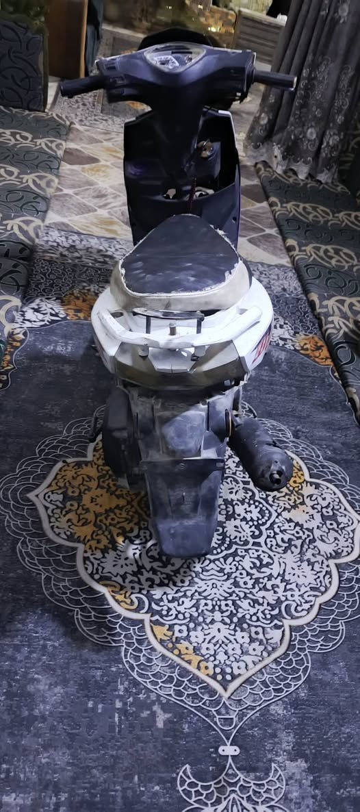 للبيع دراجه اف اس بومة دراجه حلوة كلة شغال سلف هندر كهربائيات كلة شغال مكينة ناعمة وحلوة وصافية الدراجة يرادلها ترتيب مثل ماموضح بلصور السعر 150الف وبيهة مجال حك الجية مكاني كربلاء حي الغدير يم الصورة للتصال *********** متواجد واتساب كذالك
