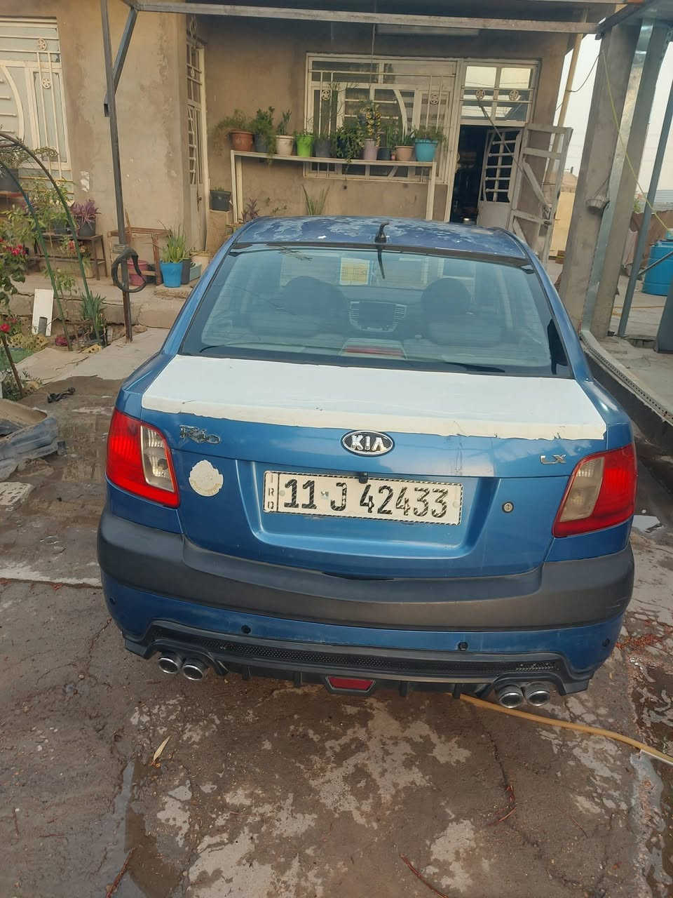 السلام عليكم ريو موديل ٢٠٠٦ للبيع امريكي كير ومحرك جدد شادهن تبريد ثلج بالصيف باتري وتايرات جدد بيهة جراد قمارة وبنيد وبيها صبغ ابيع حزام ضربة يم قبق البانزين السعر ٦٧ وبيها مجال للشراي 
***********
