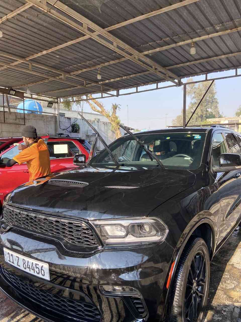 دوج  دورنكو2024Gt  فول مواصفات
اللون اسود
محرك v6.    3600
فتحة سقف
حساسات خلفية
اشاير بالمري 
كشن  داخل اسود مع هيط احمر 
المري الجانبية بيها خاصية النزول عند الرجوع
الابواب الامامية بصمة
رادار ومثبت سرعة
نظام تثبيت السرعة التكيفي
نقطة عمياء
جنطة كهرباء
فتحة سلايد
اطفاء ذاتي
ستيرن تدفئة
تشغيل عن بعد
توقف ذاتي عند الرجوع 
‏parksense automatic braking
توقف ذاتي امامي
كشنات جلد كهرباء ترحيب وخزن
الكشنات الامامية تدفئة تبريد
الكشنات الخلفية تدفئة
ستيرن كهربائي
وضعيتان قيادة
لايتات زنون
كامرة دوارة
شاشة كبيرة
تبريد 3 قطع
ماشية 22ألف ميل
حادثها جاملغ امامي جهة السايق وبنيد مبدل ودعامية. باب سايق بيه ربع صبغ
السعر  280 قابل للتفاوض
جاملغ عكس سائق بي بارد وتكحيل

رقم بغداد
مكان السياره / بغداد _كم ساره  
للاستفسار الاتصال +واتساب ***********
