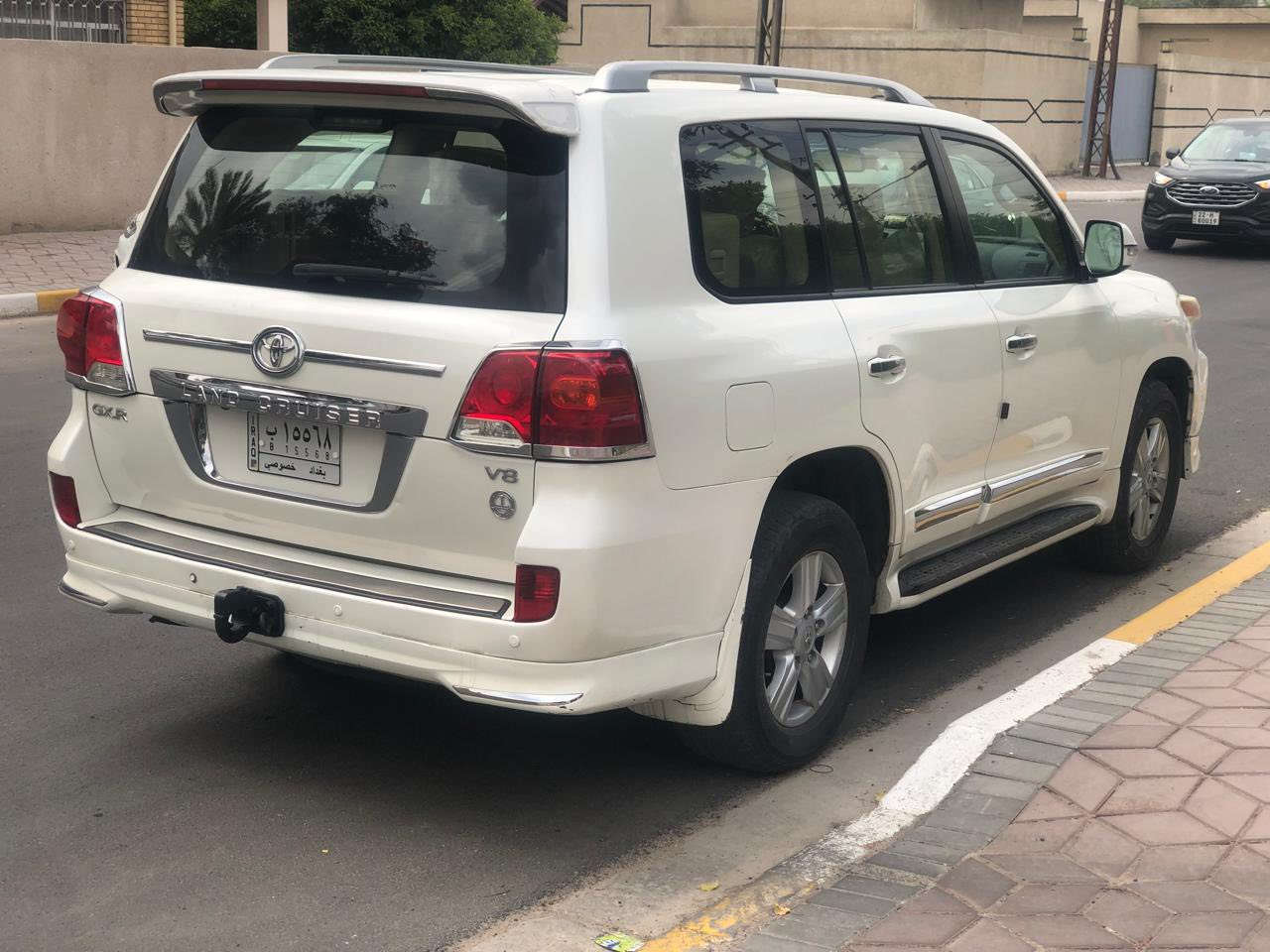 لاندكروز 2013 8V4600 بسعر 38.500$للتواصل
***********
