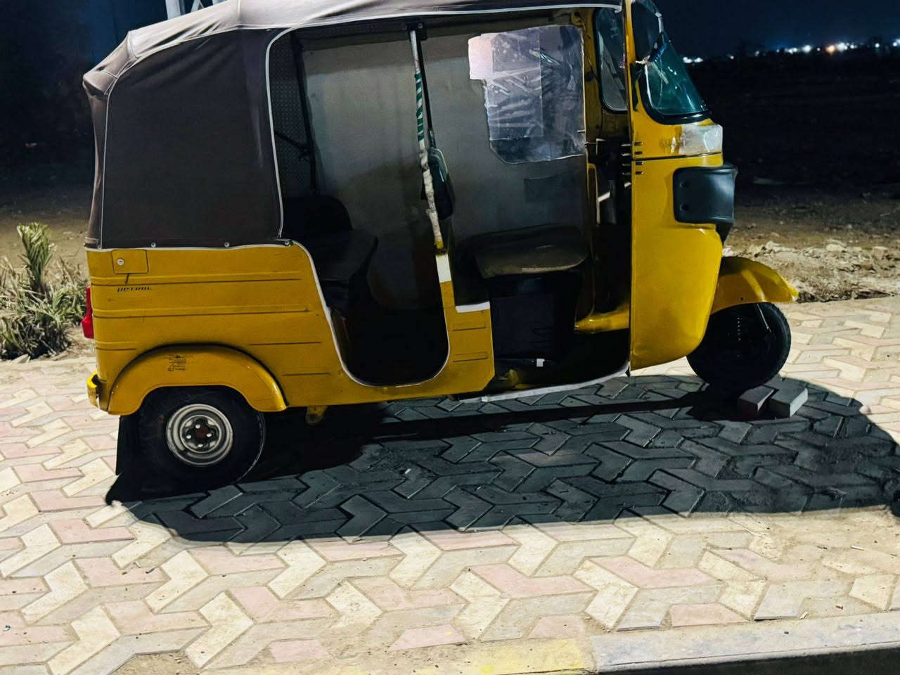 تكتك 19رقم لبيع المكان المجر   جاهزه من كلشي ***********
