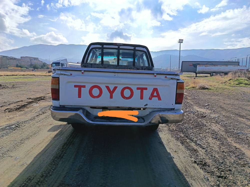 سەرەتا بەناوی خوا توێتا یابانی مۆدێل1997 تە ئاڕمی پلاسیکی سلێمانیە بەشەرتی ئاڕم و ئەوەلیات و غرامە گێڕو مەکینە بەشەرت پێشی تازە داگیراوە بێ تەقەو ڕەیە و چوارتایەی لۆکی لەژێرە   سعری 42 گەڵاو کەمێک مەعامەلە بۆ زانیاری زیاتر *********** بنجوين, السليمانية
