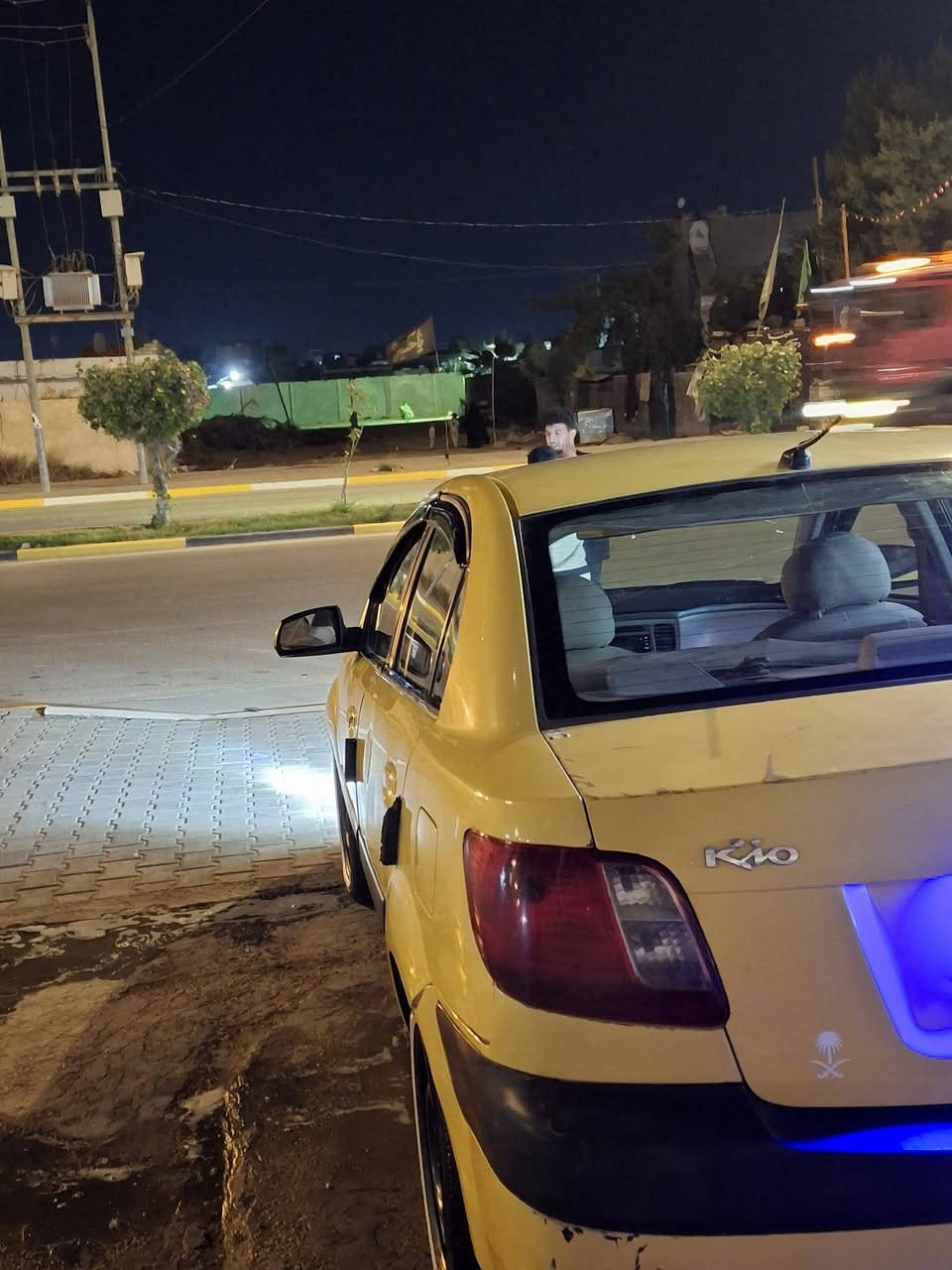 السلام عليكم
سياره كيا ريو 2009 للبيع
السياره نضيفه يعني يحتاجله ترتيبات بسيطه بس ملاحضته البنيد الصبغ مشلوع وي الفابلون شوفت عينكم السعر 75 او بيه مجال للستفسار ***********
