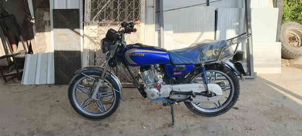 سلام عليكم دراجه يراني للبيع سافان موديل 2020 سعر 450 شلع معدل كهربائيات كلها شغاله ونشرات بي العنوان الاعظميه شارع الضباط رقم الهاتف ***********
