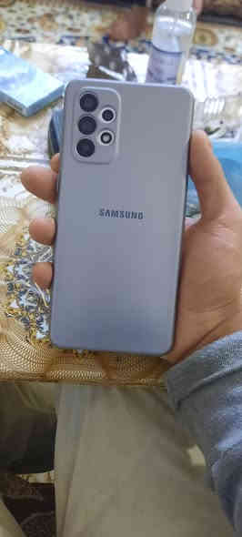 السلام عليكم a73.5G 
البيع السعر 250 قفل 
مكان بغداد الاعظمية 
رقم الهاتف ***********
نضيف 100/100
بدون ملحقات 
فقط شاحنة و كفر معا لزقة جلاتينية 
ضد كسر
