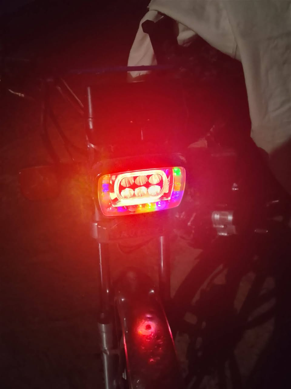 مكلف بل نشر 
ماطور سيفان باب اول موديل 2020وزن ثقيل ماطور جاهز ال سعر 375مكان الشرقاط الايسر قريه عويجيله 
***********
خاص مغلق رقم صاحبه خابره
