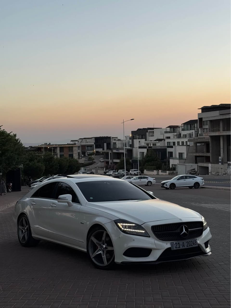 merseds benz Cls 2012 350 BCM خلیجی سفری ئێرە
مواصفات فوول مواصفات خلیجی مەکینە مرغوب

صلاید.بلادی پەردە.حاسەی پێش و دوا.سنوق شەفت.گێر لە سوکان.٤ دەرگا بەصمە.کوشن جڵد.کوشن خەزن.شاشە گەورە.فڵچە ئۆتۆ.ئاوێنە ئۆتۆ.لایت ئۆتۆ.کامێرا.ئاوێنە کارەبای.صلاید ئۆتۆ.تەحدید سورعە.زۆر مواصەفاتی تر

سەیارەکە زۆر جایزە ماڵی دۆستە هیچ مەسرافێکی تیانیە تازە سێرفس کراوە گێر و مەکینە نەکراوەتەوە و هەمووی بە شەرتە بە ناوی خۆمەوەیە  بێ بۆیاخە کلین پێش و پشتی کراوە بە ٢٠١٦ ئای ئێم جی 

نرخ:٢١٧$

***********
*********** السليمانية, العراق
