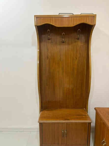 غرفه للبيع تزكام درجه اولى لتواصل***********
