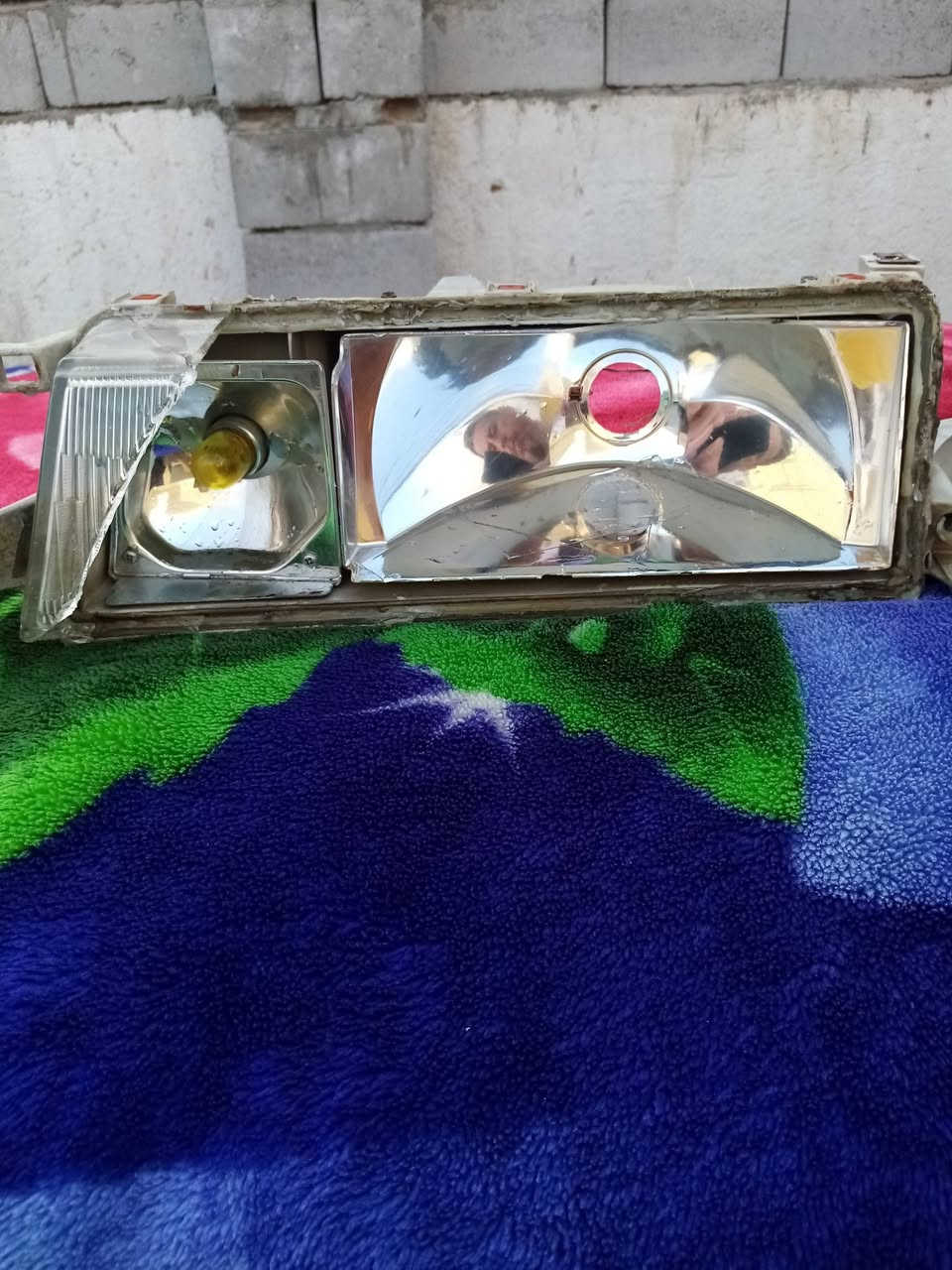 اخوان لايتات مال مارك ومال كية سيراتو اصليات هنا والمارك للتواصل على هذا الرقم ***********
