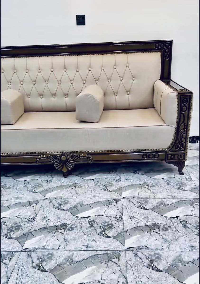 السلام عليكم 

يوفر لكم معمل و معرض الزبيدية للتخم و الديوان 
كافة الانواع 
وبأحدث التصاميم 
تسگام درجة اولى و بأيادي عراقية مع ضمان الشغل 
سوينالكم عروض و تخفيضات 
#يوجد خدمة توصيل 
التواصل على الخاص او على الرقم التالي
 
***********
