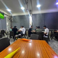 كوفي للبيع بغداد الشرطة الرابعة مجاور مطعم علي الشمري  لعدم التفرغ الك...