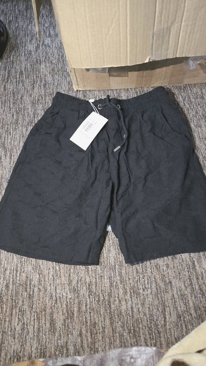 ثلاث قطع كيمونات لويس فيتون وكوجي السعر ثلاثتهن 25 الف مع التوصيل ثلاثتهن قطعة قياس m واثنين L


**إذا كنت صاحب هذا الإعلان وتريد حذفه لأي سبب، رجاءا أرسل رسالة إلى الدعم الفني**