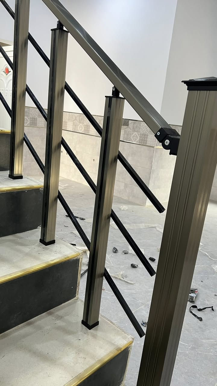 أعمالنا مستمرة ومتواصلة 😊⚒️🏠
جانب من أعمالنا  في قضاء الحويجة/ قرية تل علي في منزل الأستاذخالد الحسن الطرفه ومبروك لأصحاب الدار🌹

تم تجهيز المنزل بمحجر درج  بوري مربع مواد تركية💯💯
❎السعر مناسب جداً
❎يتميز بالمتانة
❎مقاومة عالية ضد الصدأ

متوفر لدينا كل أنواع المحجرات بكافة الألوان والأشكال 
مربع ودائري وكذلك الجام والملكي
دقة وضمان في العمل والمواد
الأسعار مناسبة جداً وتنافسية. وبنظامي القسط والنقد
شعارنا الدقة والأتقان في العمل💪

للأستفسار
*********** 
 *********** واتساب
