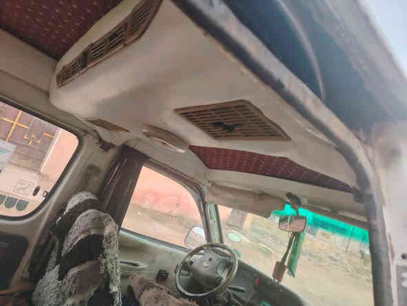 سياره موديل ٢٠٠٩ محرك مجفت جديد صدر جديد ماعدى جبنه مال الاستيرن تايرات ٨٠بلميه شاصي الايمن شويه بيه وعالجناه وخير من الله كير اكسن جيد جدن سياره ابيع هلموجود كولت اهلنا لحم على باريه سعر ٢٠ورقه وبيه مجال للي يريد يسترزق منها. والله تشتغل خير من الله موجوده بلحسينيه مال الراشديه وهاذا رقم الهاتف
***********
