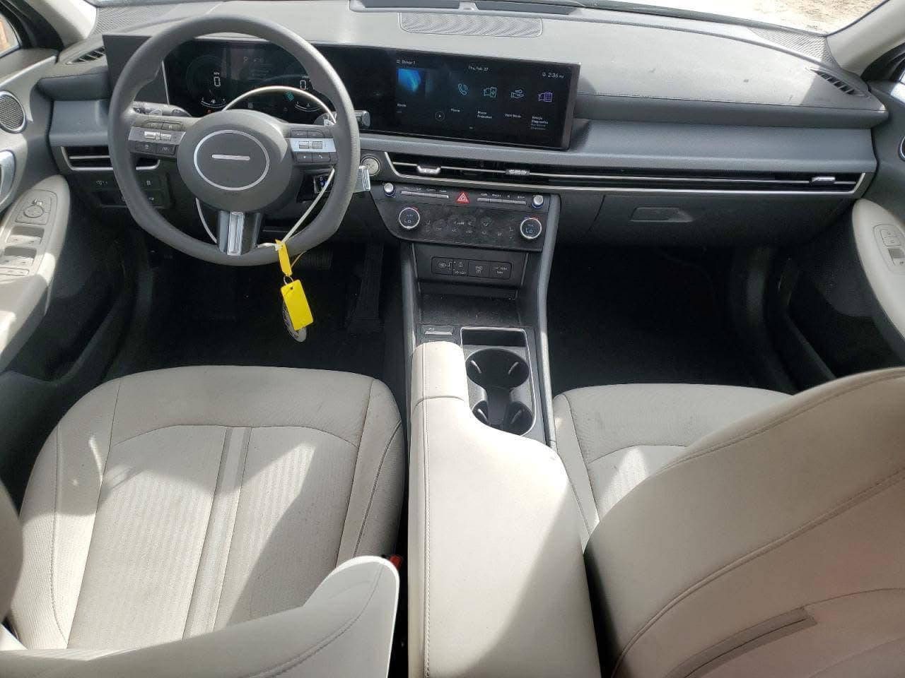 بيع او مراوس سوناتا مديل 24 رقم نجف وارد امريكي محرك  2500 السياره جديده حادث خفيف لون سمنتي داخل ابيض موصفات ردارات كامره حسسات وبعد هواي بيها موصفات التواصل ‭

‭0771 850 5632‬ مكان نجف
