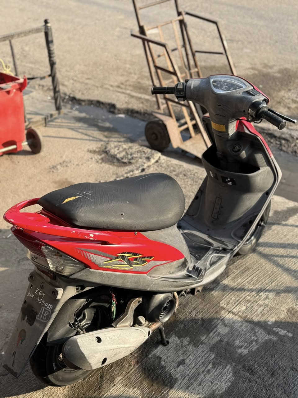 سلام عليكم عدله بجيس للبيع لحد يكلي شبيها دراجه اي نقص مابيه كفاله كفاله دراجه نقصها بس سايق تجي تفحص وجيب وياك 10 فيتريه اذا معيوبه دراجه تاخذها بلاش وتروح مكينه بلاد 49 خير من الله شلعه معدل سلف هندر كهربائيات كلها شغاله لحد يكلي بيش وبيش من الاخير دراجه عارضها بواحد وبيها محال قليل كلش مكان دراجه بياع او دوره خابر وتدلل 
هـ ‭0770 591 0790‬
