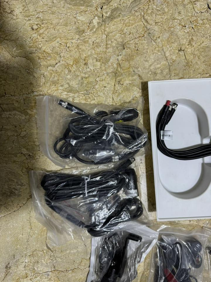 السلام عليكم لبيع كامري ويهه شاشه  جديده  ابد ماستخدمه السعر 100وبيهه مجال لشري و خوذه  السعر 100وبيهه مجال الرقم ***********
