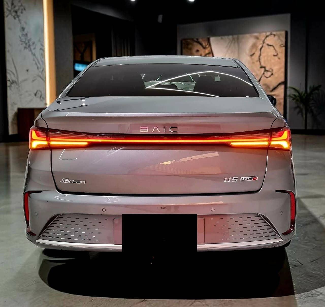 بايك BAIC U5 PLUS 
 موديل 2026 / 20 ألف KM          
أعلى فئة 
سيدان وكيل // ماتور 1,500 تنفس طبيعي //
 بفتيس اوتوماتيك Punsh Powertrain Xtronic CVT
صيانات توكيل بالكامل
بالفواتير بتوكيل ألكان اوتو 
( التوكيل الخاص بعلامات كيا ورينو وبايك بمصر )
زجاج جانبي وخلفي ملون
 رخصة سنة  مرور القاهرة الجديدة 
المعاينة // التجمع  القاهرة 

للتواصل م// احمد زكريا
01128246992 ☎️
01201699903
❇️ WhatsApp// 01128246992


**إذا كنت صاحب هذا الإعلان وتريد حذفه لأي سبب، رجاءا أرسل رسالة إلى الدعم الفني**