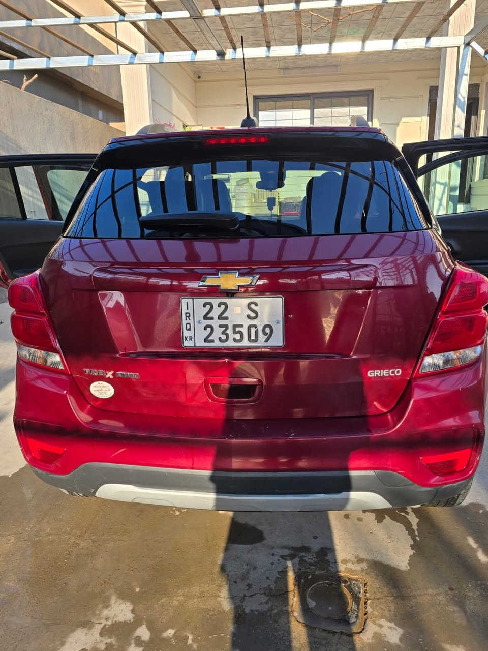 شوفليت تراكس ٢٠٢٢ مواسفات (LT)
دةبل اكسل 
پشت و پيشي كةپسة زور خاوينة بي يرباك 
دو دةرگاي بوياغة لةگةل پةلةك لة جاملغ بي يرباكة 
هةموو شتي بة شةرتة مةكينة ١.٥ توربو  نةكرايتةوة بة شةرت 
نرخي ١١٨ معاملةكي تيداية 
سيارةكة فروشتن و گورينةوةية 
***********

شوفليت تراكس موديل ٢٠٢٢(LT) 
دبل اكسل 
سيارة بجم خلفي كبس بدون ارياك 
بابين صبخ و شوية علا جاملغ بدون ارباك 
سيارة كل شي بشرط محرك ١.٥ توربو  ما مفتوت 
سعر ١١٨ ورقة بية مجال بسيط
سيارة بيع و مراوس 
***********
