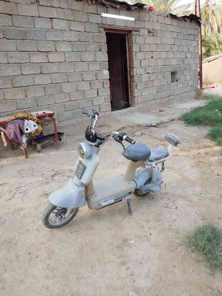 دراجه للبيع شحن سعره 150 نقصه بطاريات مكاني بغداد
***********
