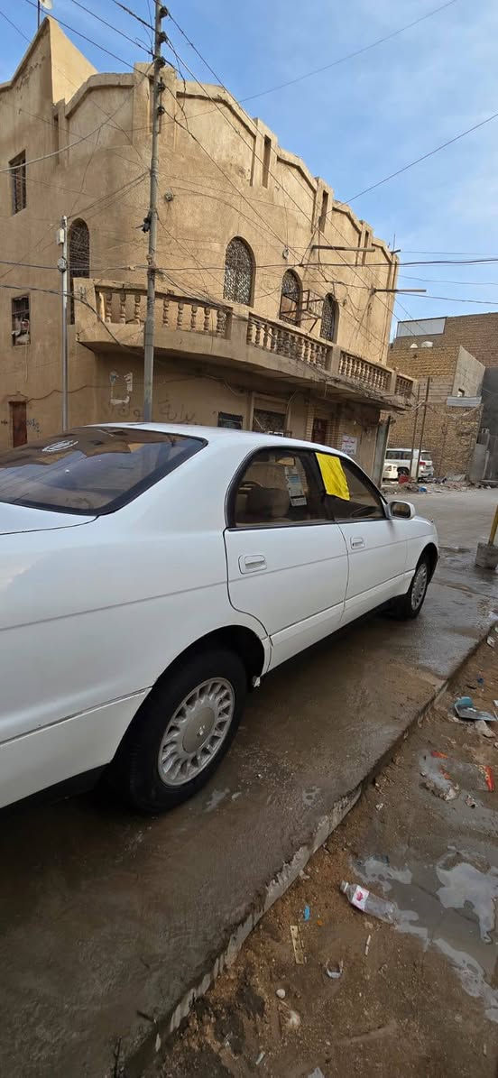 السلام عليكم بطه للبيع متصل السياره جديده اصولي بسمي كفاله لا كص ولا شي بيهه صبغ بل جاملغ  السياره تحويل مكينه وكير جدد ترايك وين ما يعجبك مباشر السياره جديده تخم تاير حداديه دواخل جدد دشبول جديد كله شغال بيهه نقص بس تبريد السعر ٤٠ وبيهه مجال حك جيه الرقم ***********
