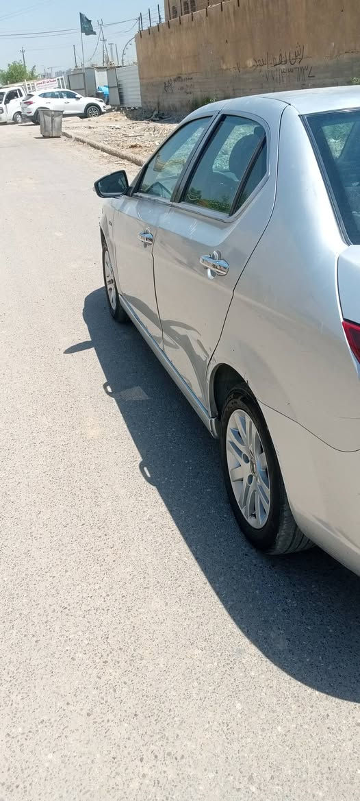سياره جاهزه محرك كير تبريد ممتاز مواصفات سلايت روف كراسي كهرباء .شاشه ابلاديه اندرويد شركه كامرا خلفيه .السياره باسمي السعر ٥٨ وبيه مجال شويه  بغداد .ت *********** بغداد, العراق
