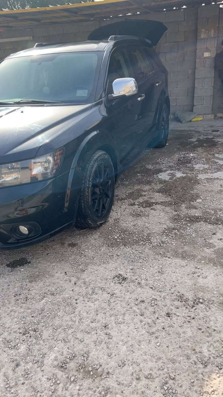 سلام عليكم سياره دوج جورني البيع ٢٠١٤  سبعه راكب ٦ سلندر ٣ قطع تبريد بيها حادث أمريكي حاملا ونص الباب الصدر وبيها صبغ احزام جماليه فول مواصلات ما عده  الفتحه سعر ١١٥ وبيها مجال حك الجيه لاستفسار *********** العنوان بغداد مداور ثاني يوم
