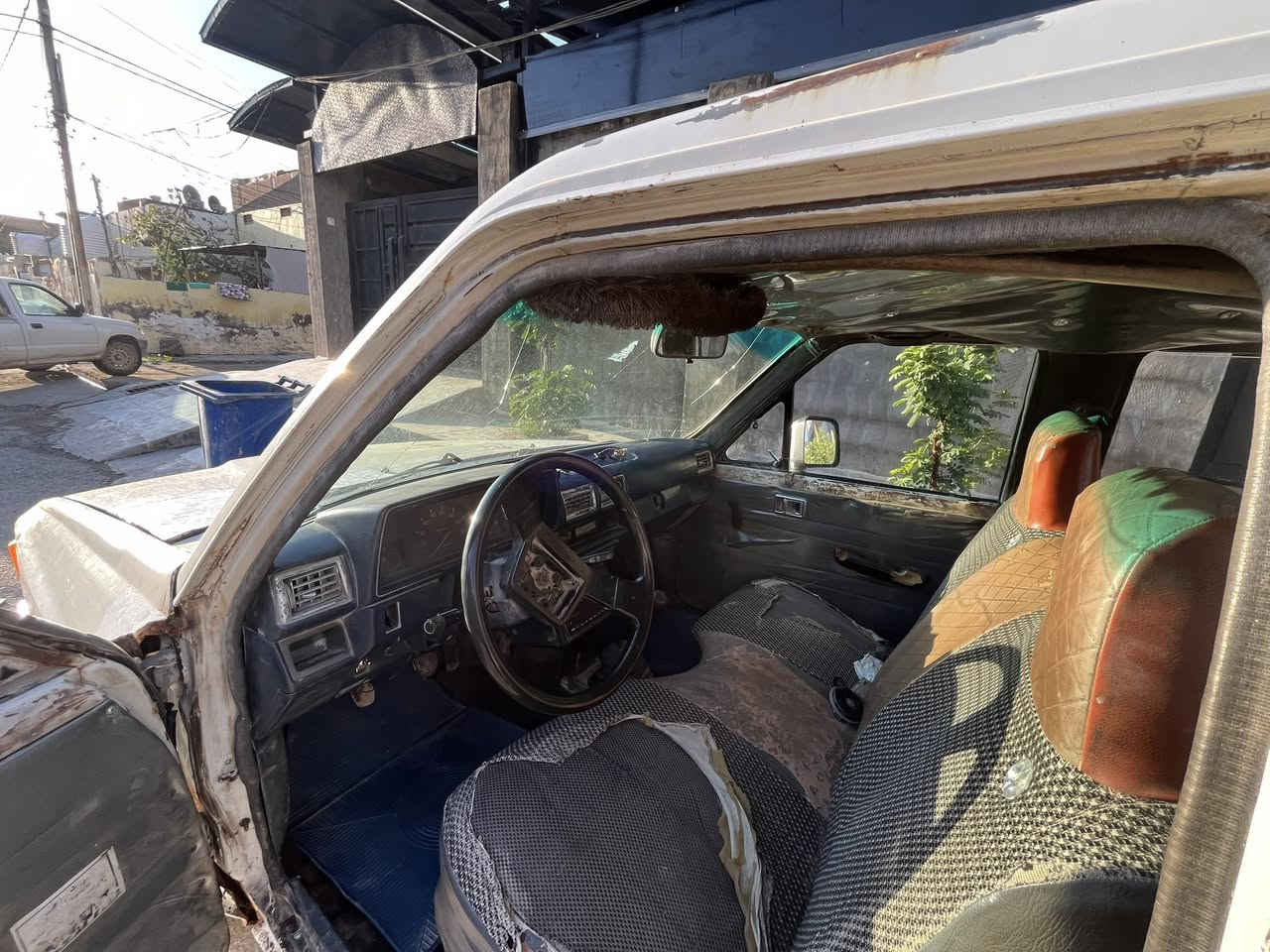 تيوتا بيكم دبل قمارا جاهزه الأخير كير مكينه جدد حداديه تخم تاير موديل 1988  دوشمه جديده رقم بغداد سنويه سأقطه صار سنتين سعر ٣٥ مكاني ديالى بعقوبه ***********
