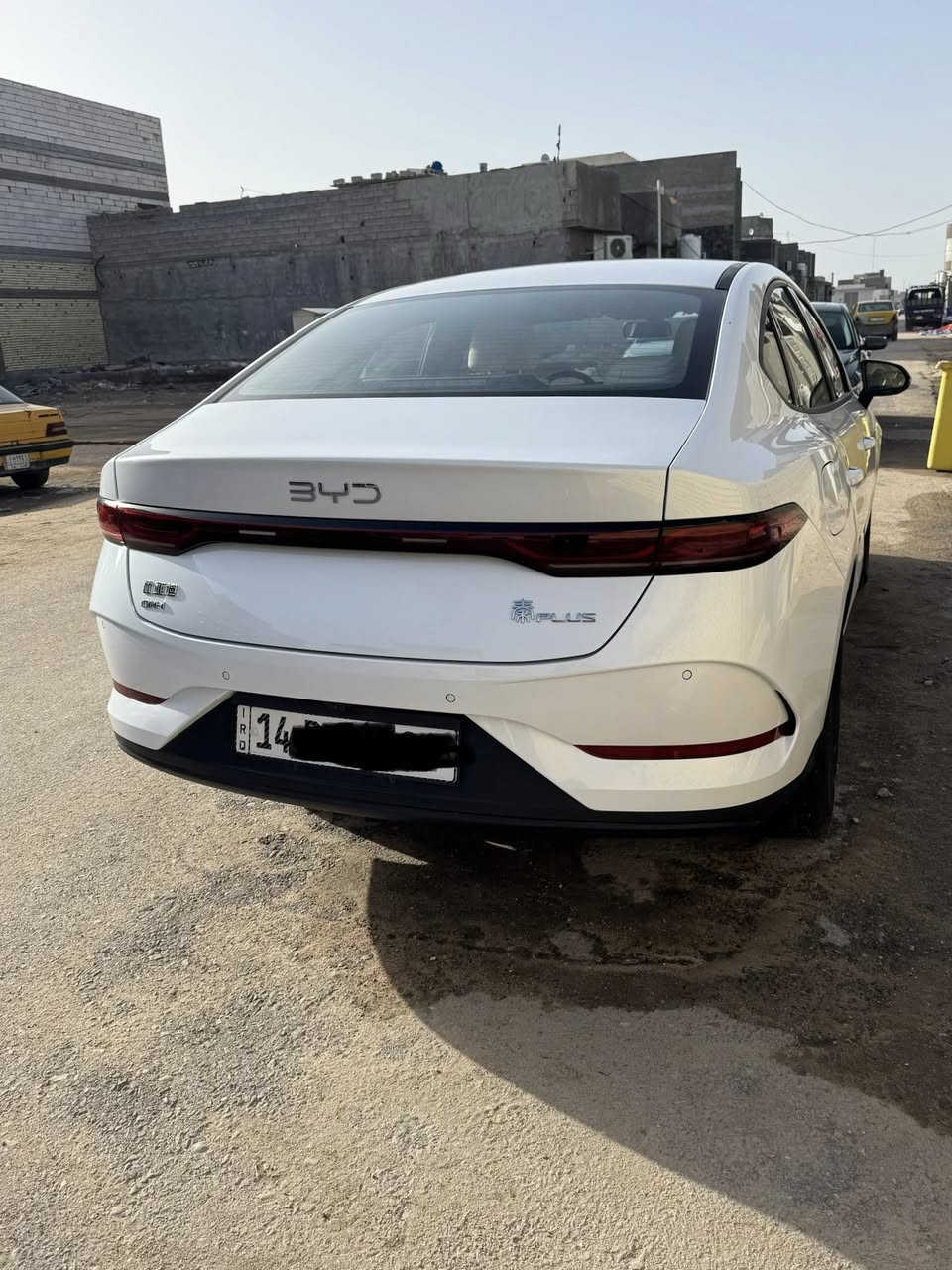 جن بلص كفاله فقط شخط بسيط بالدعاميه ومكحلها
رقم بصره بأسمي 
بصمه وكارت وشاحن وسبير وعده 
ماشيه 4 الف قابل للزياده 
الدواخل بيجي مميز 
مسويلها نانو سيراميك وشمع 
كلش معتني بيها 

الهاتف ***********
