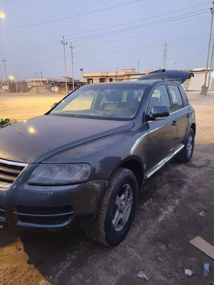 سلام عليكم 
كولف طوارق محرك وكير كاز انسه الصرف مال حاويه كله جديد باتري جديد شلعه ومعدل تخبل صلوات على محمد او مراوس بسياره اقل  مكانه البصره  للتواصل *********** السعر 85 البصرة, العراق
