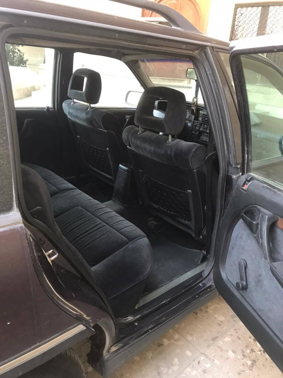 السلام عليكم سيارة اوميكا ستيشن موديل 93ابلادية مابيهة قطرة صبغ وضع شركة تبريد شغال وارد خليجي تخم تاير باتري جديد متصرف عليهة ربع كلشي شغال بيهة مكاني بغداد حي الجهاد سعر 52 بيهة مجال ***********
