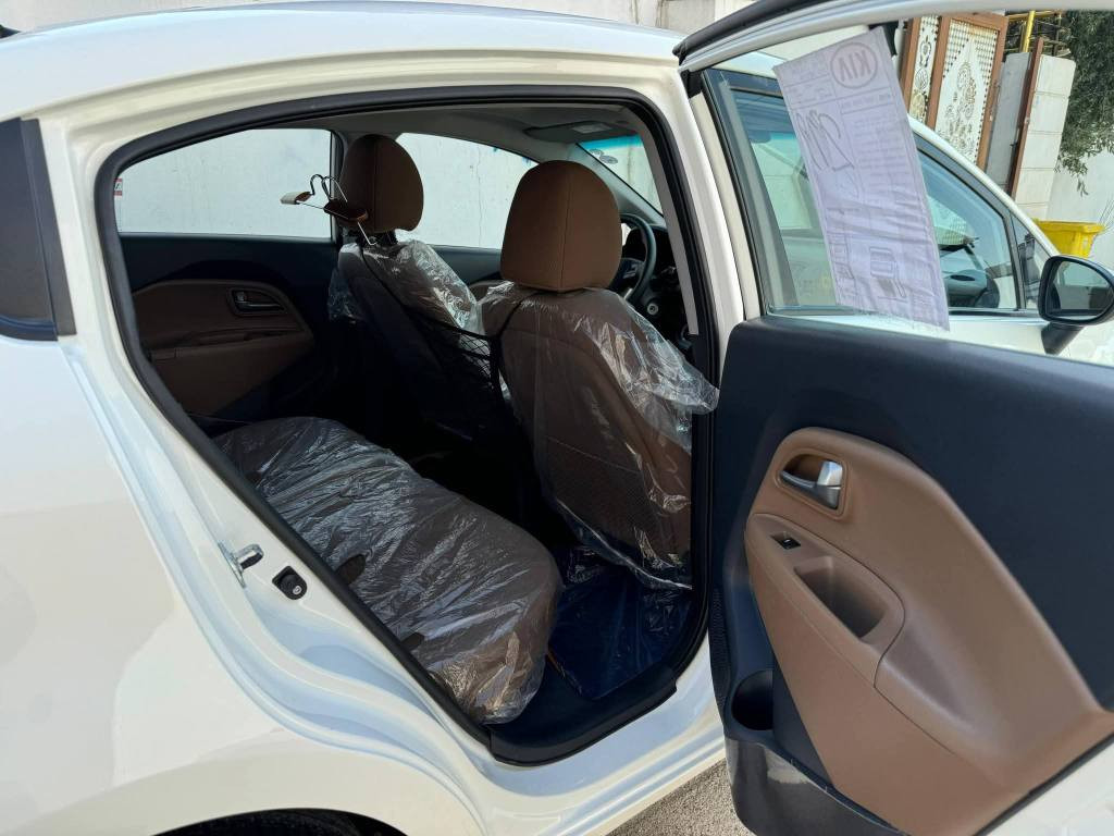 كيا ريو للبيع موديل 2014
كلين بدون قطره صبغ فول مواصفات 
تحكم استرين 
مراي شفت
سقف سليد
5 ويل كب
داخل لونين
سبير ما نازل
سياره ماشي48 الف فقط
سنويه جديد بسمي 
كوبون بنزين 
سعر 110 بي مجال قليل 
ملحظه ادا مو شراي لا تخابر على سعر تعل او تدلل 
عنوان سياره كركوك التون كوبري 
***********
*********** ديبيس, كركوك
