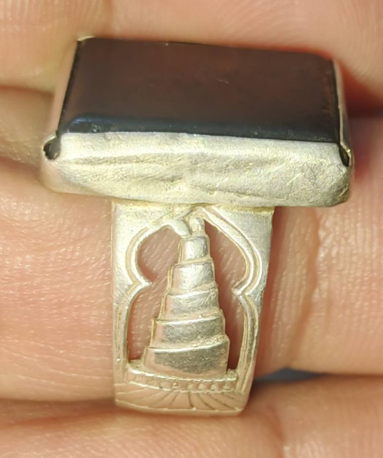 خاتم يماني يشم للبيع السعر ٥٠ الف يوجد توصيل لجميع المحافظات


**إذا كنت صاحب هذا الإعلان وتريد حذفه لأي سبب، رجاءا أرسل رسالة إلى الدعم الفني**