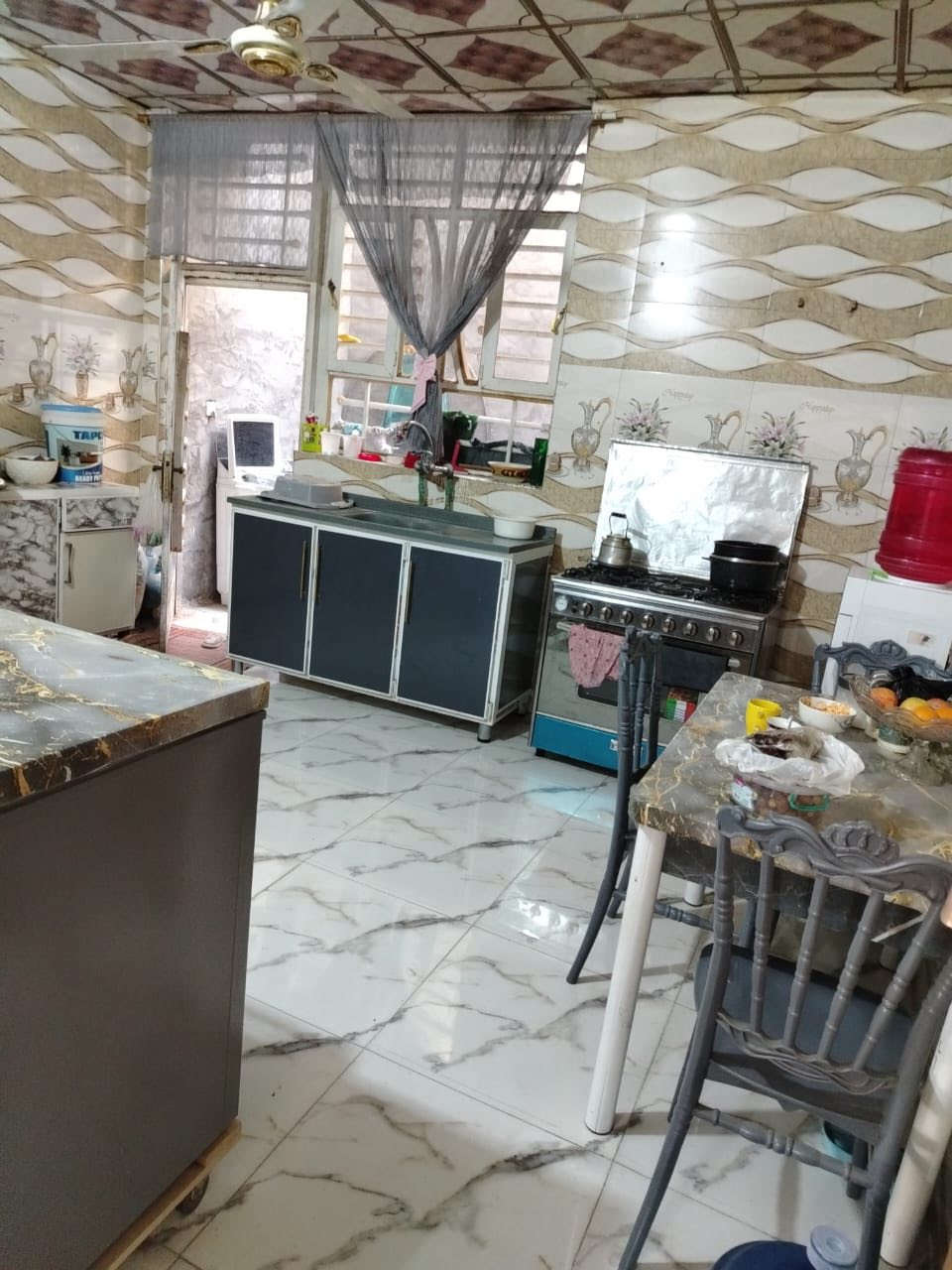 سلام عليكم
للبيع مشتمل 120 متر طابو صرف
طابقين فول بناء حديث
الموقع شارع80 جهة النجف  خلف مكتب الدلال فؤاد الجنابي شارع 25 ثالث واحد عل مجمع اشور الجديد
السعر 115 مليون بيه مجال
للاستفسار الاتصال على الرقم
 ‭***********
