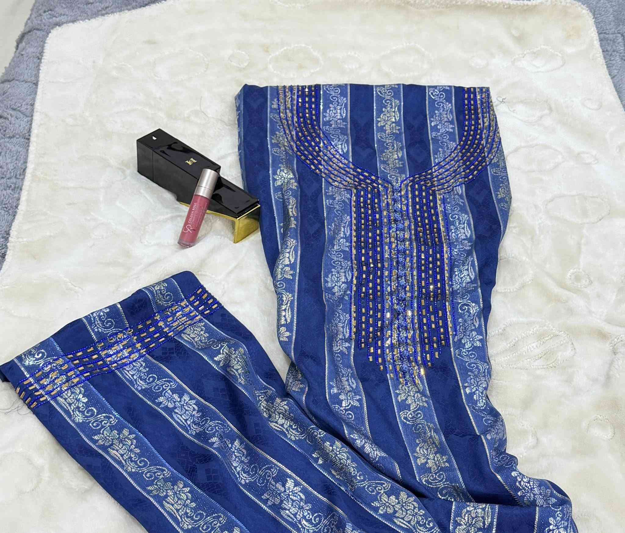 مخاور امارتيه كوالتي جداً ممتاز 
تتوفر عليهم عروض العيد وايضاً على التوصيل
يتوفر توصيل جميع المحافظات 
للتواصل دايركت او واتس اب
(***********)
