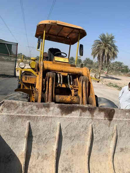 السلام عليكم

كاوسكي حجم ٧٠ موديل ٧٩
محرك نظيف
دفع رفع فوول

السعر 120 ورقه وبيها مجال للشراي

معرض العراق لبيع وعرض الآليات الثقيله
الفلوجه معارض الخط السريع
للأستفسار والطلب ***********
