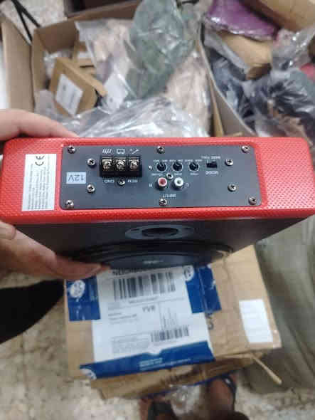 سلام عليكم عندي مضخم صوت فول السعر 75 مكاني الأمين الثانية *********** محمد
