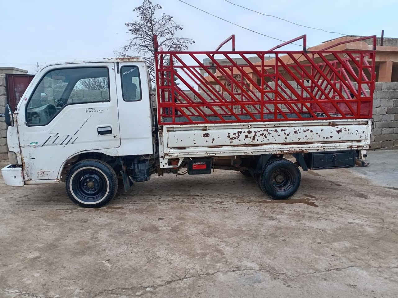 كيا فونتيرا 3000 موديل 1999 رقم صلاح الدين انكليزي شرط التحويل المكان الموصل زمار السعر 55 ورقه/***********/***********
