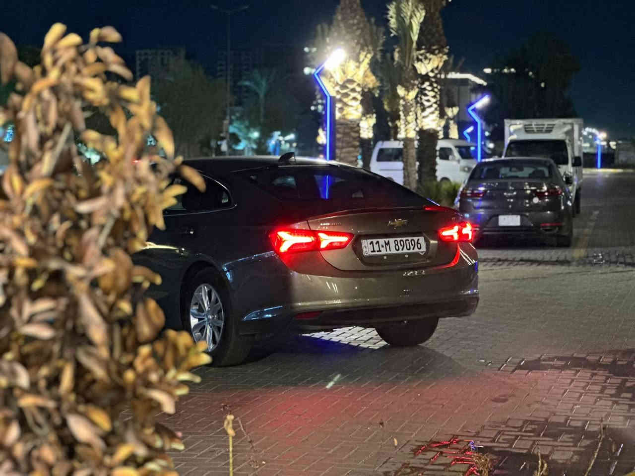 السلام عليكم 

ماليبو ٢٠٢٠ ذهبي
ويل ١٧
تدفئة كشنات 
شاشة كبيرة 
كشن كهرباء
قطعتين تبريد
بصمة 
وبقية مواصفات معروفة 
 حادث السياره بنيد و جاملغ ايمن 
وبيها بارد بسيط 

 السيارة عارضها مكينه بيها خانة واكفة كاسرة بستم او يراد تجفيت اي شي داخلها اني ابيع مكينه كايمة 
 السعر ٩٣ ورقة بيها مجال بسيط 
حتة اذا تبدل طابوكة كاملة معروف سعرها و تكمل عليك ارخص من سعر السوك
(( السيارة تشتغل و تمشي طبيعي ))
***********
