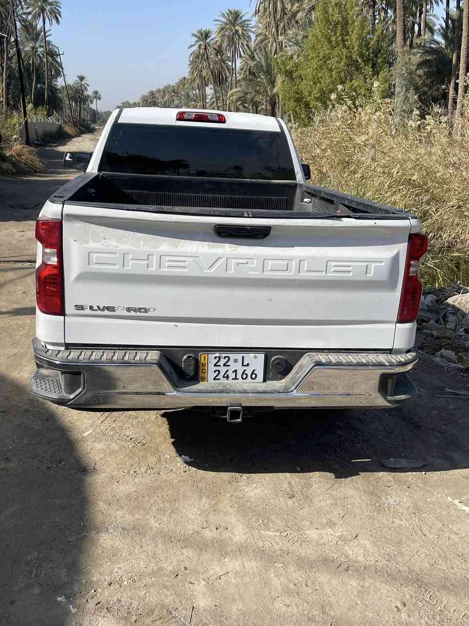 للبيع سلفرادو 
مديل 2023 
ماشي60 الف 
محرك 5300 
رقم اربيل 
للاستفسار 
***********
السعر ٢٠٥ 
تحياتي للجميع
