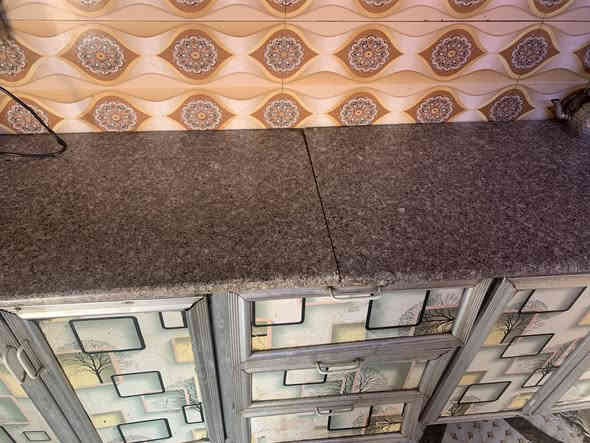 كاونتر نضيف لسعر ٣٠٠ معه لسنك لعنوان زبير ***********
