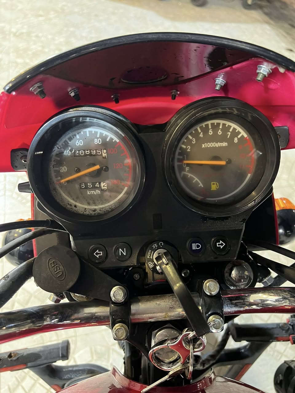 السلام عليكم اخوتي دراجة دايوان 24 للبيع الموصل
الدراجة فول نضافة 

محرك شرط وضع شركة

ارقى دهن ابدللهة

ماشة 20 الف 

ما مبدل بيهة كلشي غير اللايت الاصلي اب زينول 

كلجات جديدة 

السعر 2.200.000 وبيهة مجال بسيط 

اذا شراي اتواصل وياي وتدلل

مكلف بل نشر 

التواصل على 

‪+964 777 741 8468‬

اكتبلي (شراي ماطور)  واني اتواصل وياك


**إذا كنت صاحب هذا الإعلان وتريد حذفه لأي سبب، رجاءا أرسل رسالة إلى الدعم الفني**