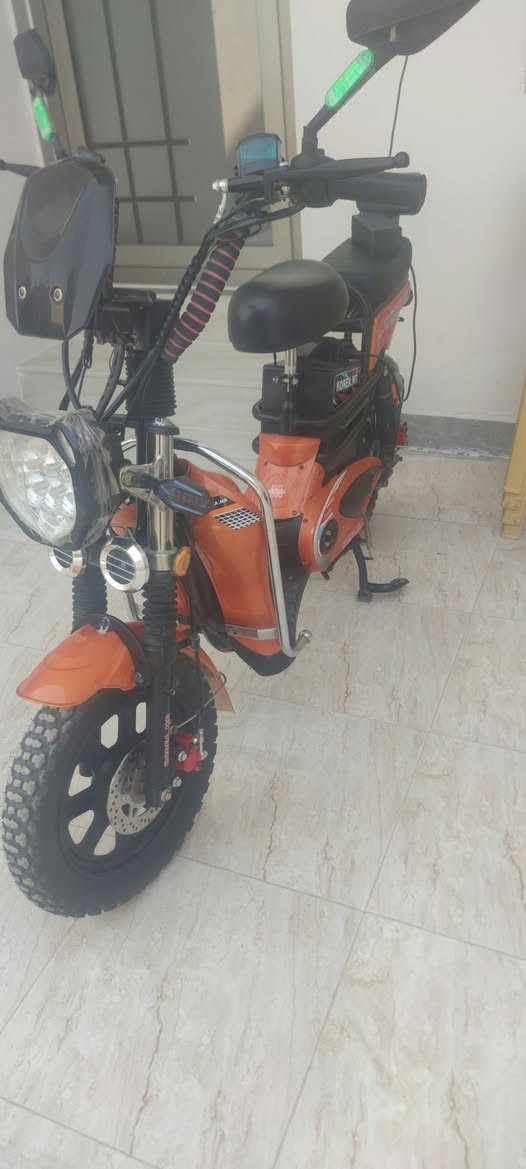 دراجة شحن نوع جبلي كوريا ام ار
5 بطاريات
ملف 1200 و60 فولت 
18 امبير 
نضام R
كارت وبصمه وسويج
اشاير امامي وخلفي وكلوب زنون عالي ناصي 
السعر 400 وبيها مجال 🤍


**إذا كنت صاحب هذا الإعلان وتريد حذفه لأي سبب، رجاءا أرسل رسالة إلى الدعم الفني**
