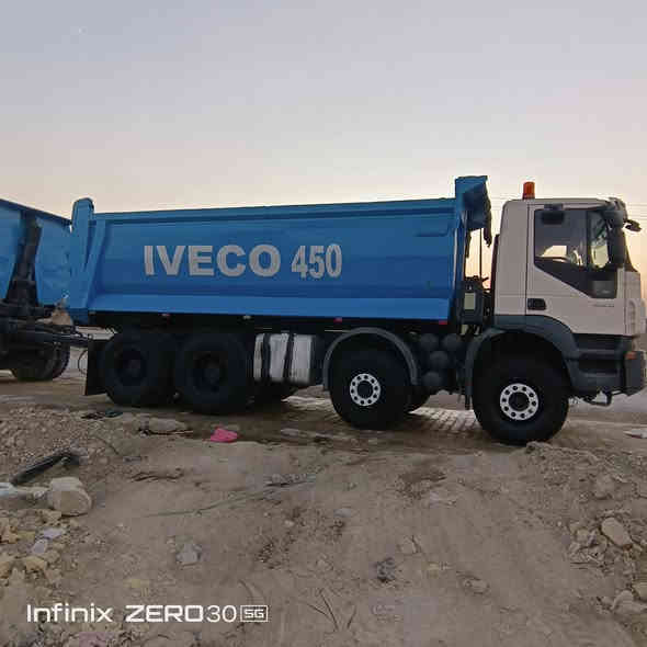 افيكو 2007 
للبيع قاطره ومقطوره 
تخم تاير راس وعربانه 
لا تبخير ولا تنقيص 
للاستفسار ‏‪***********‬‏
خاص مغلق
