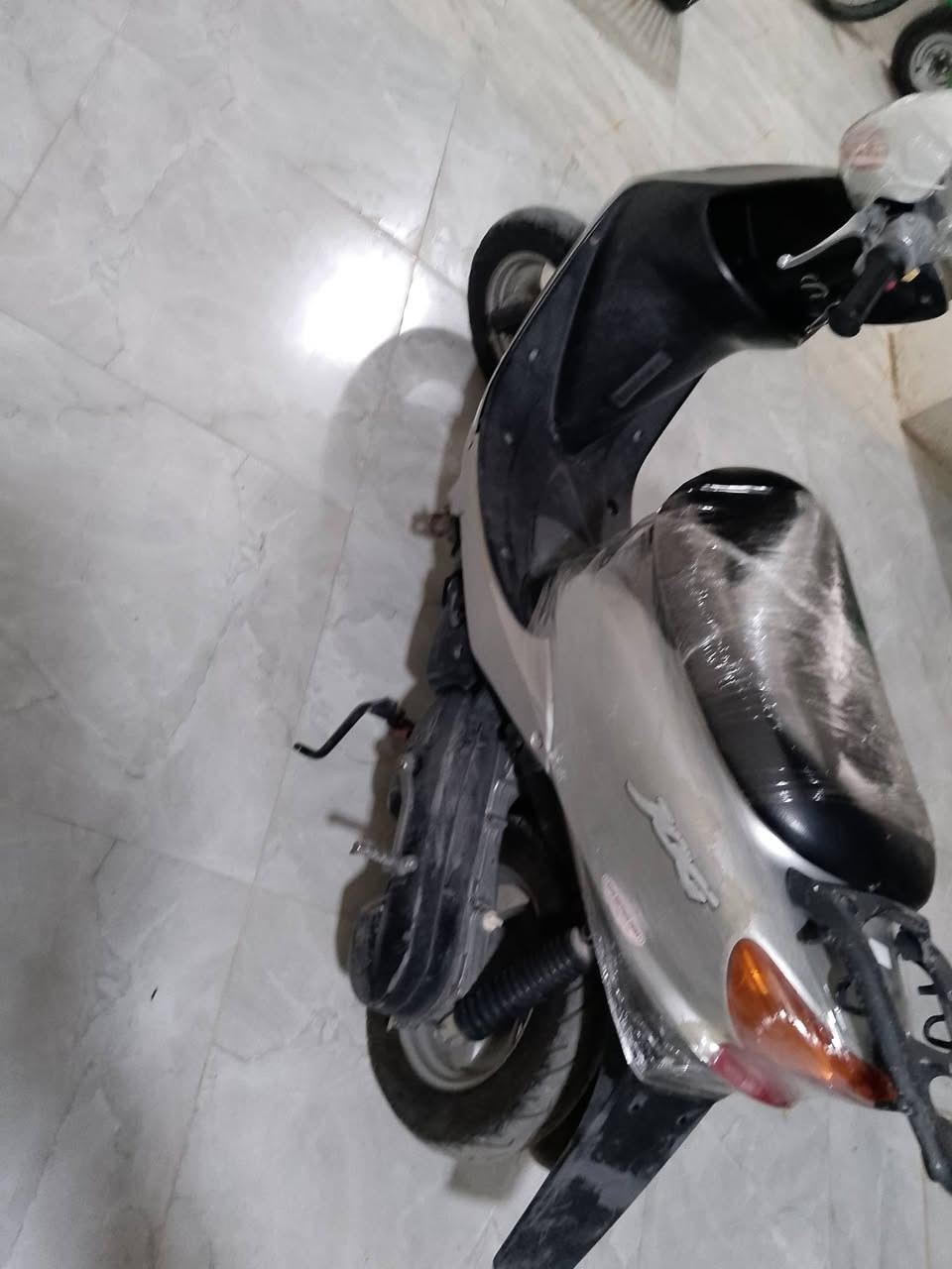 سلام وعليكم دراجه لبيع عصفوري دراجه مكفوله دراجه حلوه مرتبه كله بلادي سعره 500 شراي راسني واساب ***********
