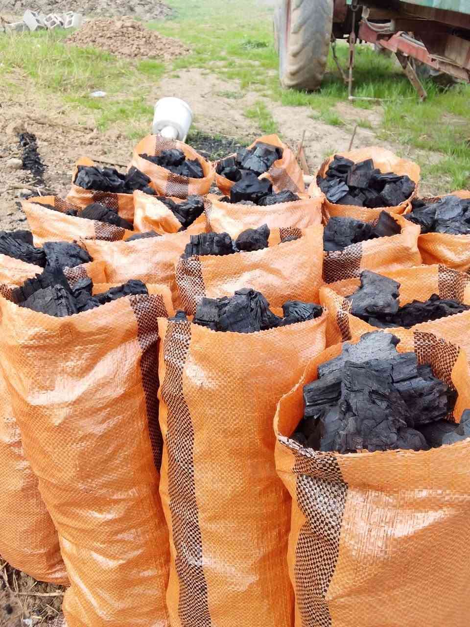 يتوفر فحم للشوي سعر الكونية 3  الف يتوفر خدمة توصيل


**إذا كنت صاحب هذا الإعلان وتريد حذفه لأي سبب، رجاءا أرسل رسالة إلى الدعم الفني**