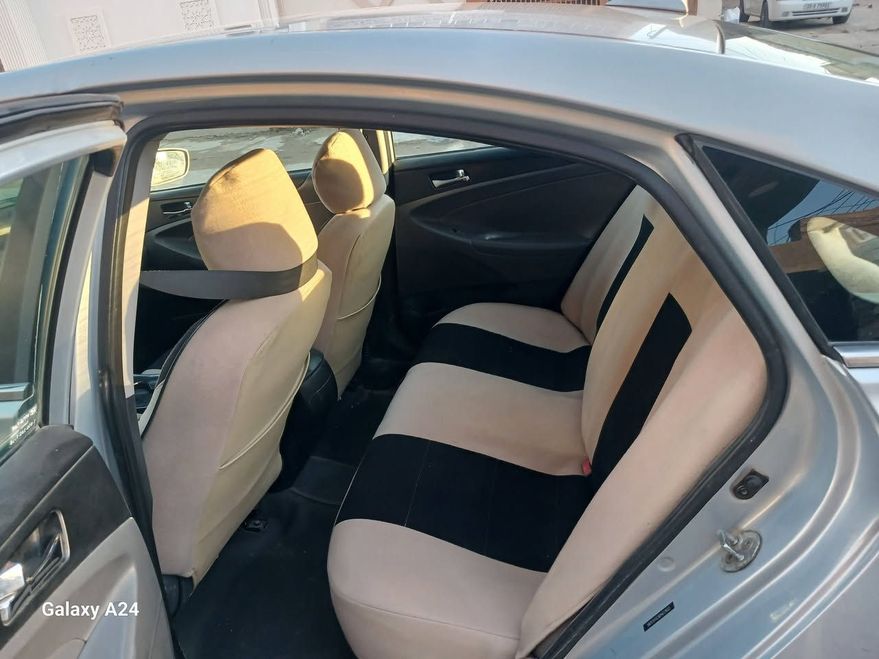 السلام عليكم للبيع او مراوس بفورتي 
سوناتا رقم بغداد دولي بأسمي هزه وسنويه جدد وارد امريكي 2013 مكفوله من الصبغ والتبديل محرك وكير بلادي جاهزه صدر تبريد تخم تاير 
مكان السياره الانبار فلوجه 
السعر 113 ورقه وبيها مجال بسيط 
***********
***********
