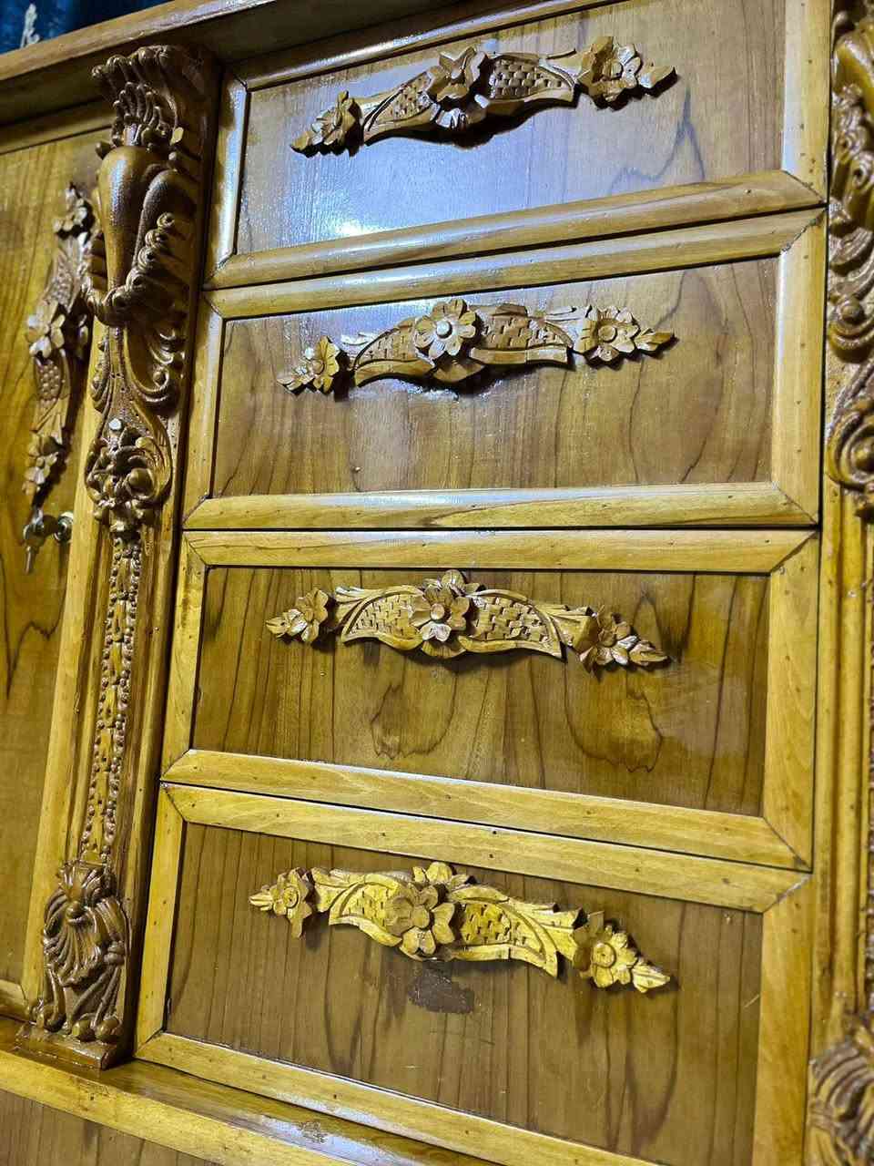 غرفه طابقين داخل خارج صاج تسكام نظيفه جدا زان مصري ضهر جرجوبه شد برغي العنوان بابل طريق السريع قرب محطة انوار بابل الشوملي اتصل مكلف بالنشر ***********
